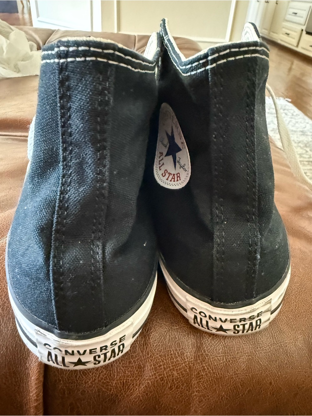 Mens 11 Classic High-Top Canvas Sneakers - Black/White-like new - Picture 6 of 7